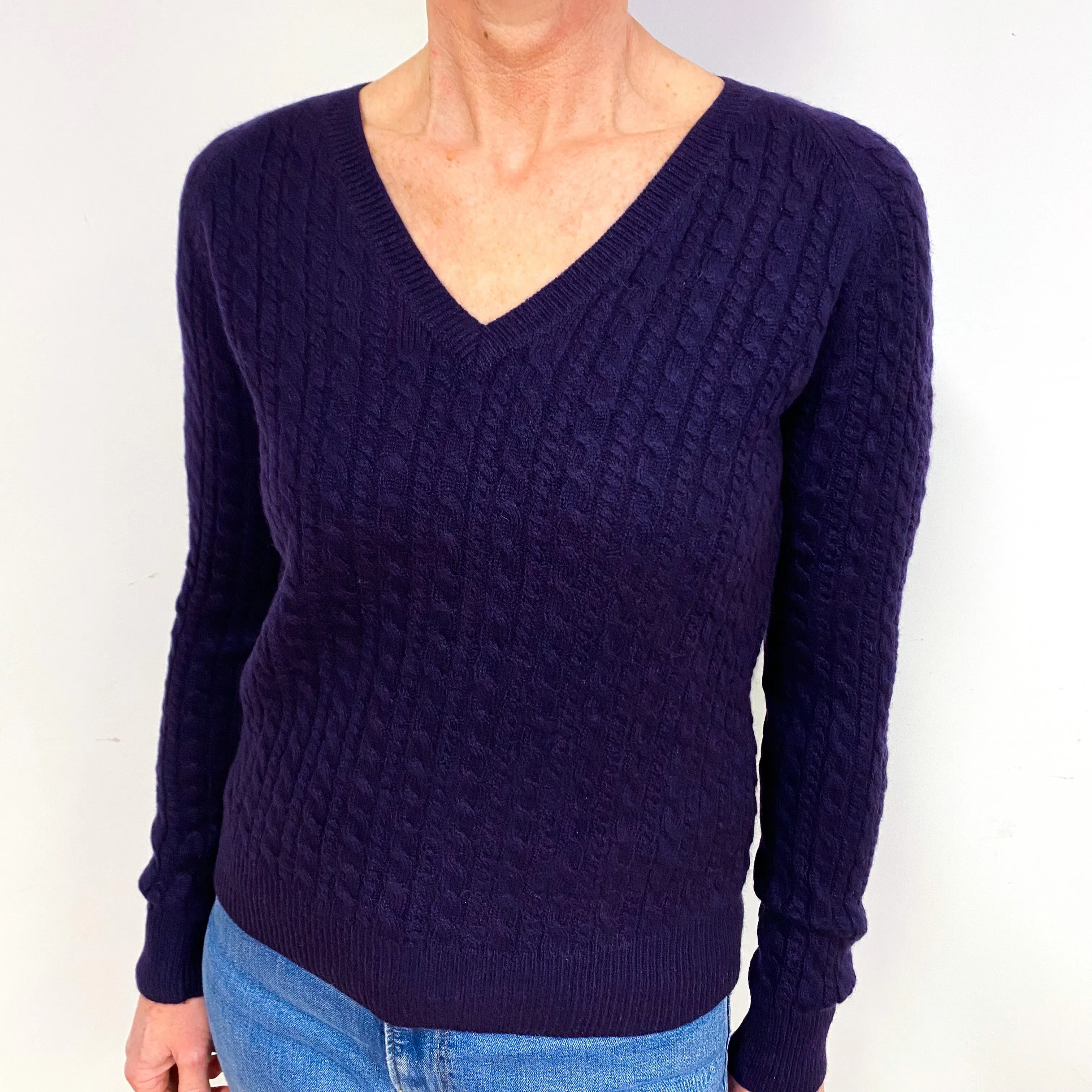 Blueberry Purple Cable Cashmere V-Neck Jumper Medium