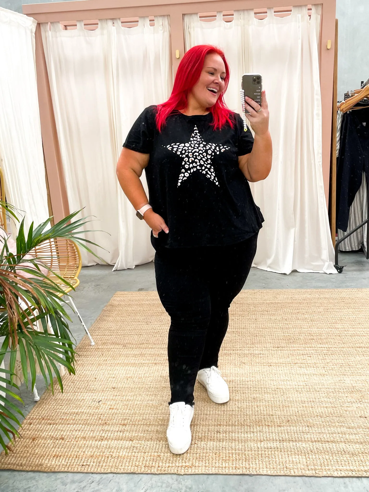 Maggie Leopard Star Tee - Black