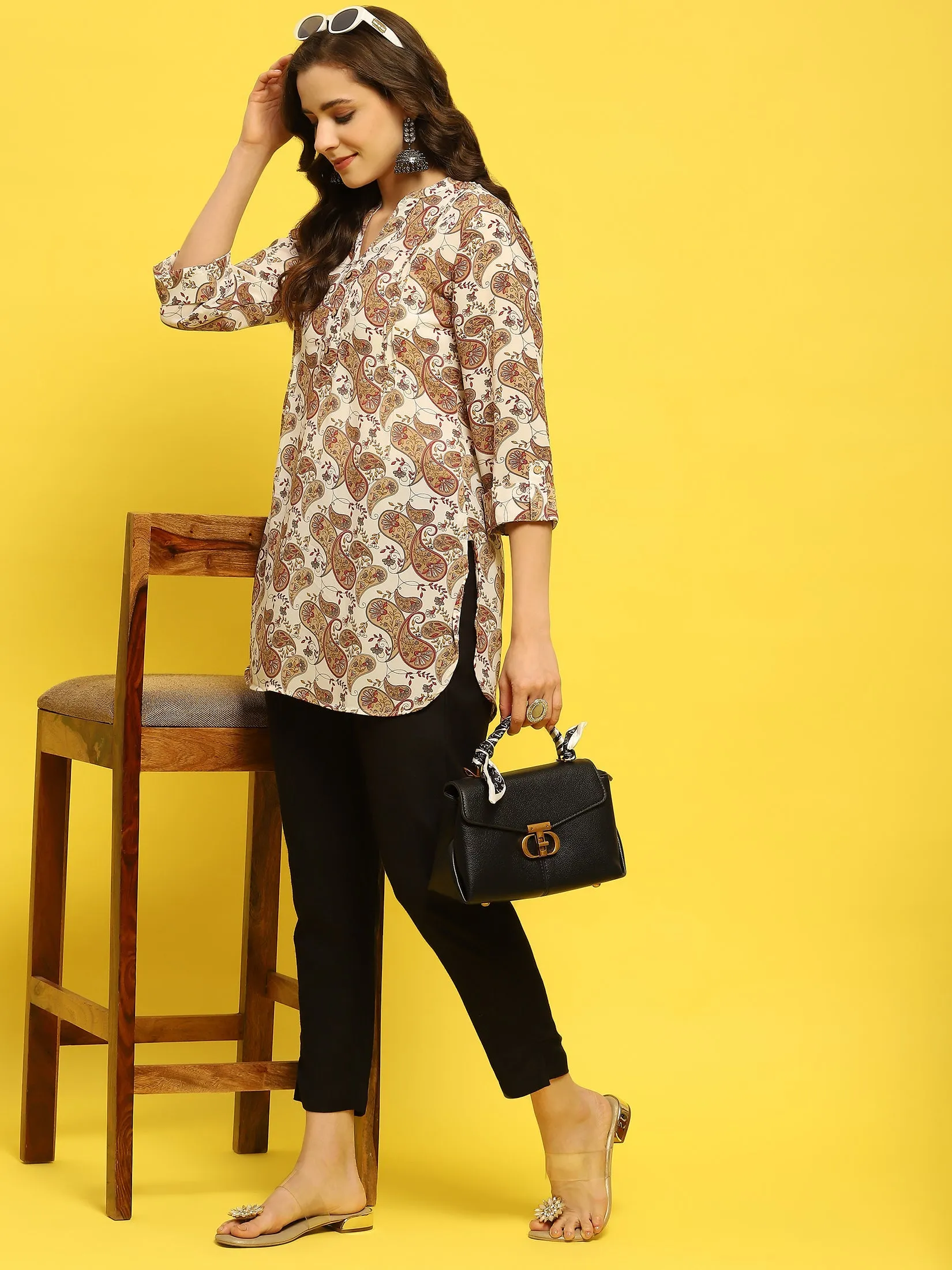 Women Georgette Off White Paisley Print Tunic